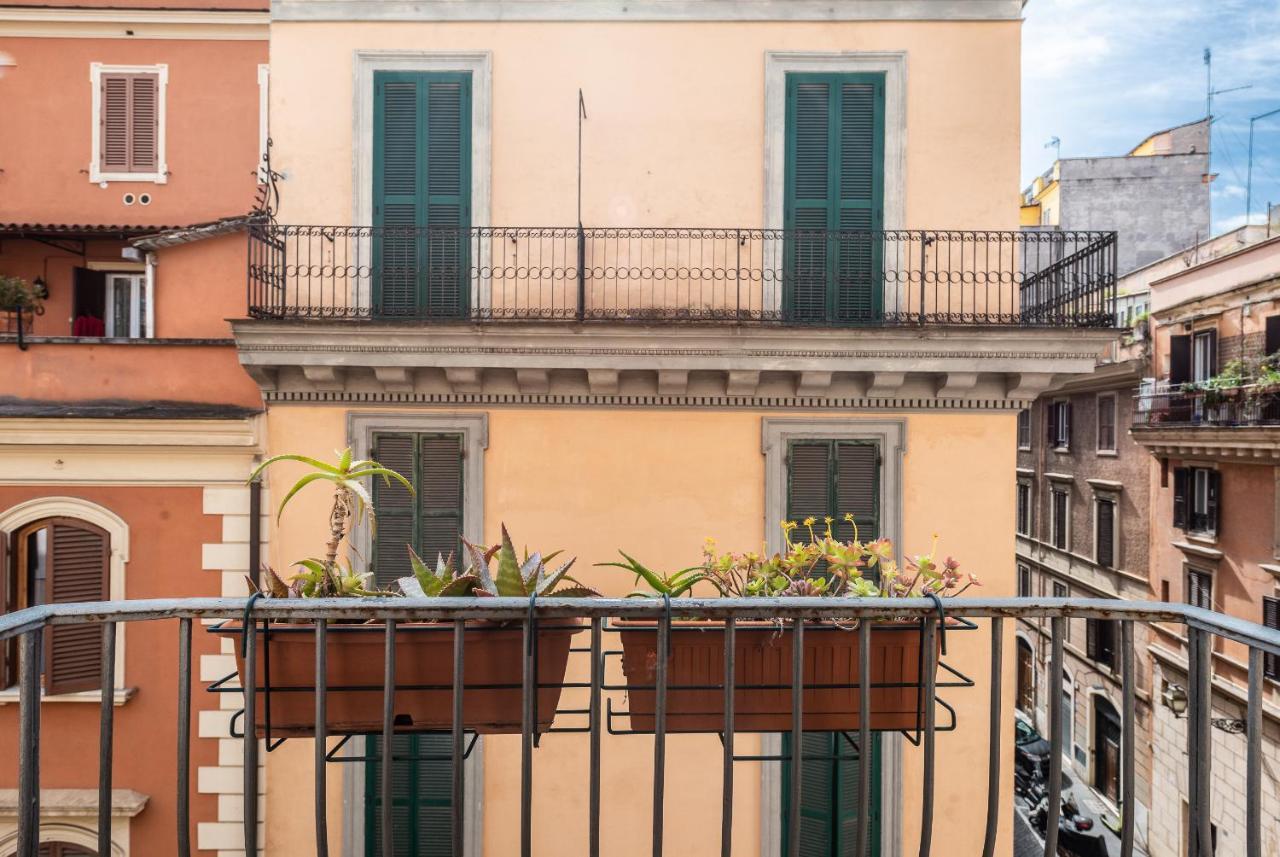 Appartamento Via Di San Martino Ai Monti Rome Buitenkant foto